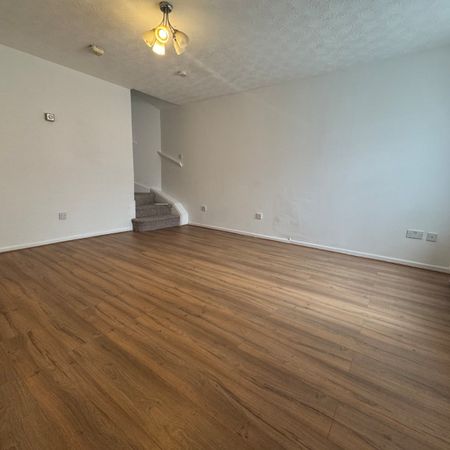 2 bedroom terraced house to rent - Photo 3