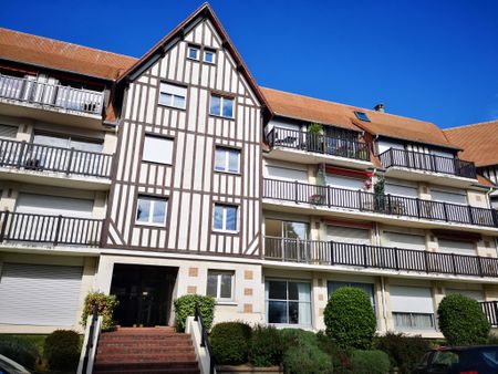 Location Appartement 2 pièces 47m² DEAUVILLE 14800 - Photo 3