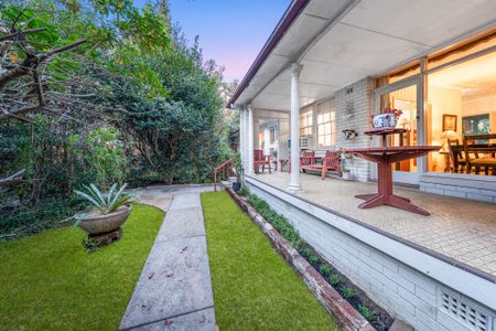 Family Home within West Pennant Hills Public catchment - Photo 3