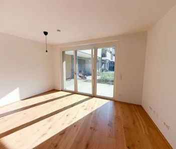 Am Bienenfeld! Moderne 2-Zimmer-Wohnung mit Terrasse und Garten in beliebter Lage zu vermieten! - Photo 1