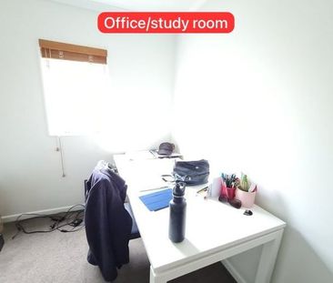 3 beds + 1 office/study room 2 baths House - Photo 5