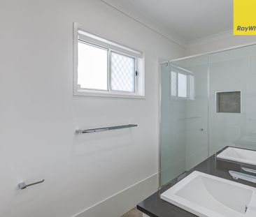 FOUR BEDROOM FAMILY HOME - Photo 3