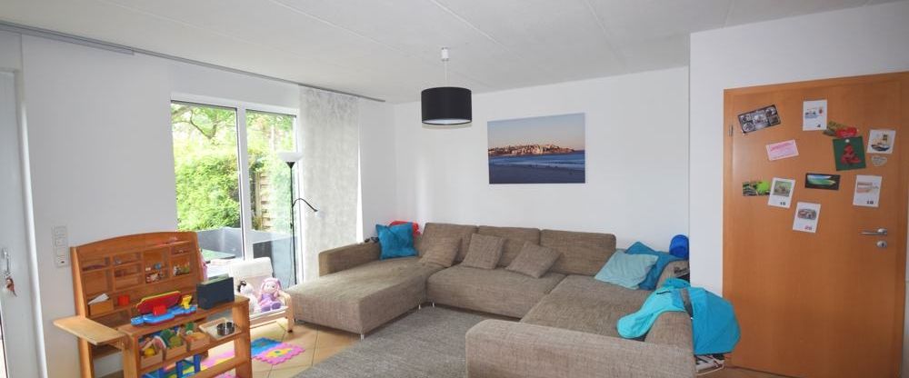 Moderne 6 Zimmer Doppelhaushäfte in kinderfreundlicher Umgebung- Wedel nähe Klöv ... - Foto 1