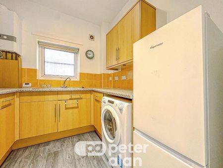 2 bedroom apartment to rent - Photo 3