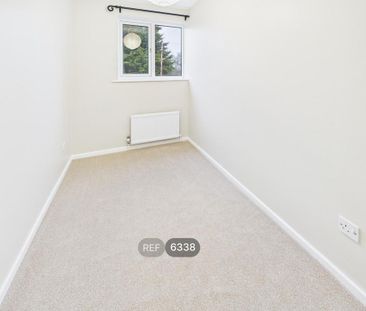 3 bedroom detached house to rent - Photo 5