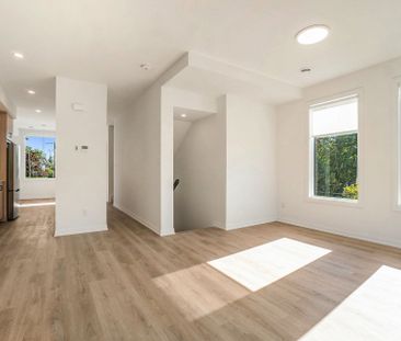 For Lease - 251 Castor Street Unit# 8, Russell, Ontario - Photo 5