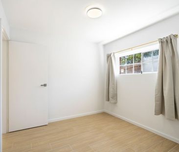 Beautifully Renovated, Spacious & Light-Filled One Bedroom Residenc... - Photo 3