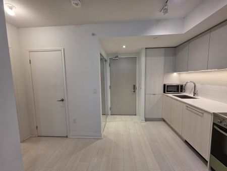 For Lease - 30 Gibbs Road Unit# 1804, Toronto, Ontario - Photo 2