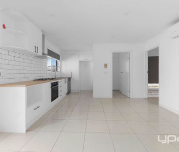 Unit in the Heart of St. Albans - Photo 1