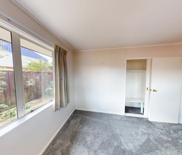 City Centre - 2 bedrooms - Photo 6