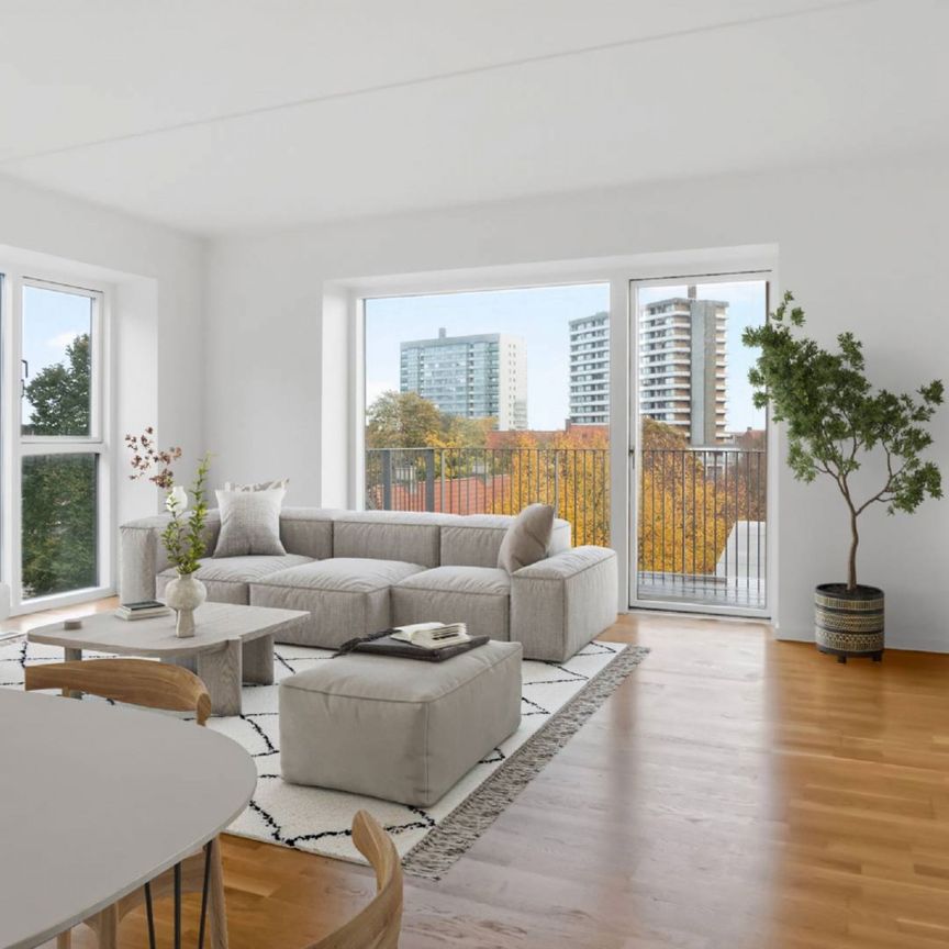 Stor skøn 5 værelses lejlighed med altan i hjertet af Bagsværd - Photo 1