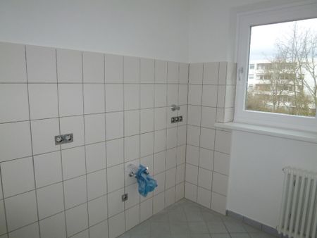 Viel Platz zum Wohlfühlen: Helle 4‑Zimmer‑Wohnung mit Loggia - Photo 2