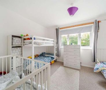 Redhouse Park Gardens, Gosport, PO12 - Photo 3