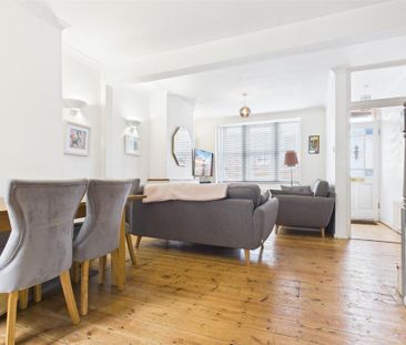 2 bedroom terraced house to rent - Photo 4
