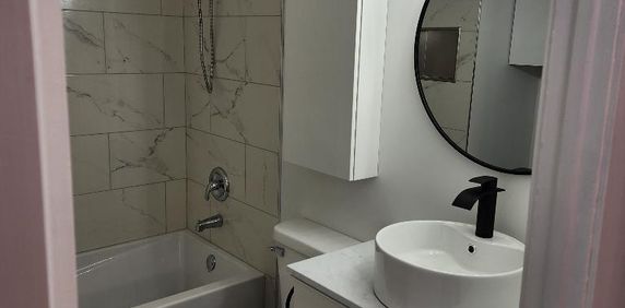 4 1/2 entièrement rénové - Cession bail 15 novembre - Photo 2