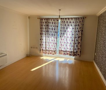 2 Bed Flat, Hewetts Quay, IG11 - Photo 6