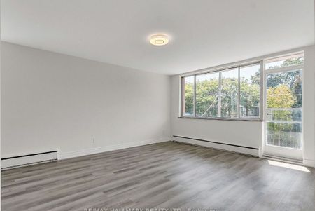 For Lease - 18 Kenrae Road Unit# 12, Toronto, Ontario - Photo 2