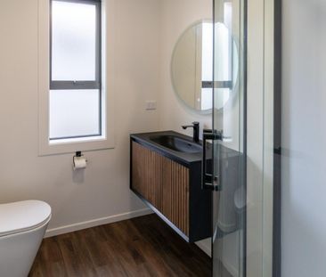 Renovated and ready to go on Bowmont! - Photo 5