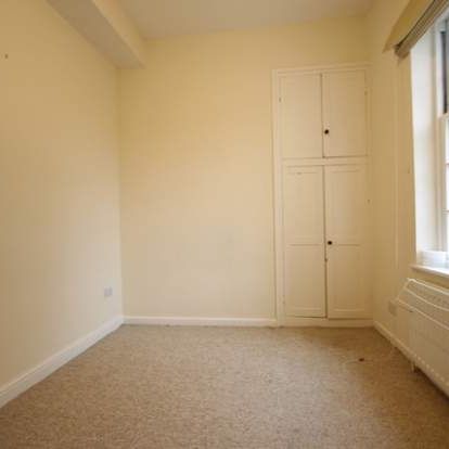 1 bedroom property to rent in Worcester - Photo 1