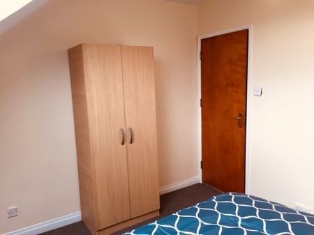 Studio Flat, Belmont Road, N15 - Photo 2