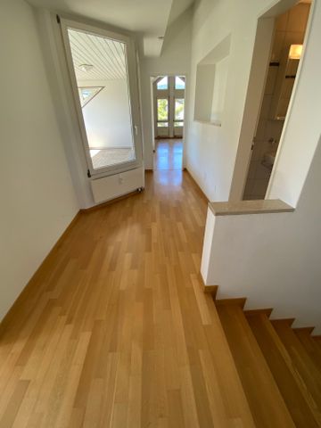 "GROSSE DACHWOHNUNG - EIGENTUMSSTANDARD" - Foto 2