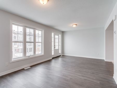 For Lease - 315 PUMPKINSEED Crescent, Barrhaven, Ontario - Photo 3