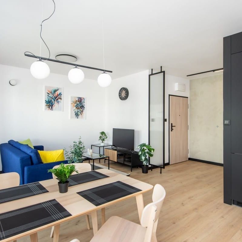 3-pokoje z balkonem+komórka i miejsce w hali 66 m² - Zdjęcie 1