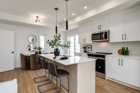 5670 - LDC2 1912 19 Avenue Northwest — Modern 3-Bedroom Townhomes in Capitol Hill | $2,550/Month | Pet-Friendly - Photo 4