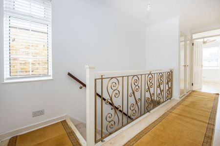 4 bedroom semi-detached house to rent - Photo 4