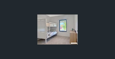 Well Maintained Family Home - Photo 4