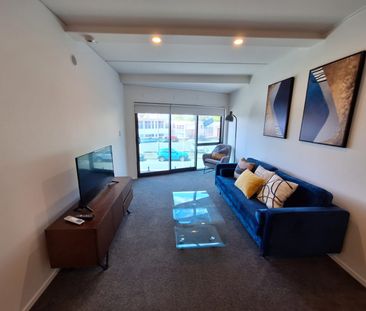 Fully Furnished Apartment! - Photo 2