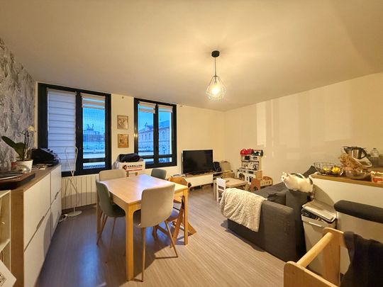 Location Appartement 4 pièces 86m² - Photo 1