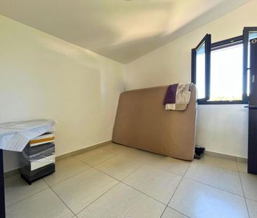 Location Maison 3 pièces 66m² LA RIVIERE 97421 - Photo 6