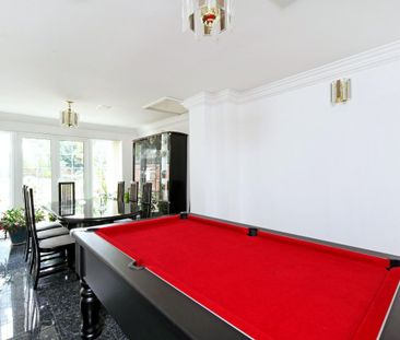 6 bedroom detached house to rent - Photo 2