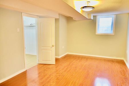For Lease - 49 Williamson Drive, Ajax, Ontario - Photo 4