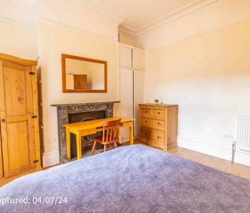 1 Marlborough Grove - Photo 5