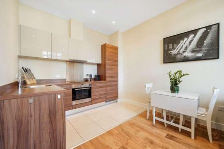 Bromyard Avenue, London, W3 - Photo 4