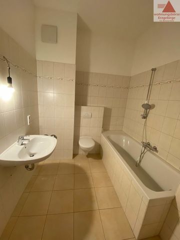 Hübsche 3-Raum-Wohnung mit Balkon in Chemnitz/Bernsdorf! sofort verfügbar - Photo 4