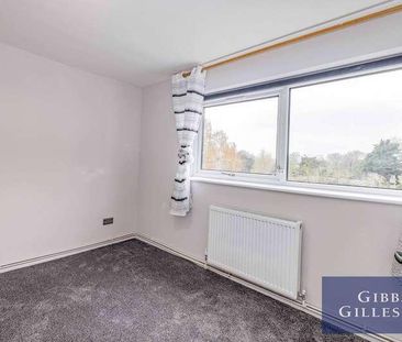 Pankridge, The Hoe, Watford, Hertfordshire, WD19 - Photo 4
