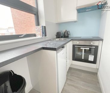 Studio to rent - Photo 2