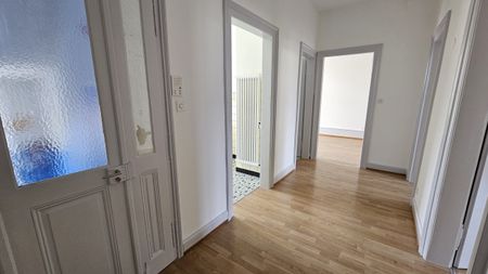 For rent in Delémont, 3.5-room apartment with balconies - Photo 4