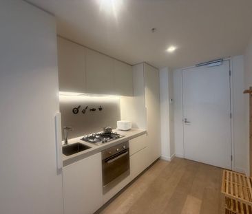 2 Bedroom 1 Bathroom @CBD Empire Apartment - Photo 5