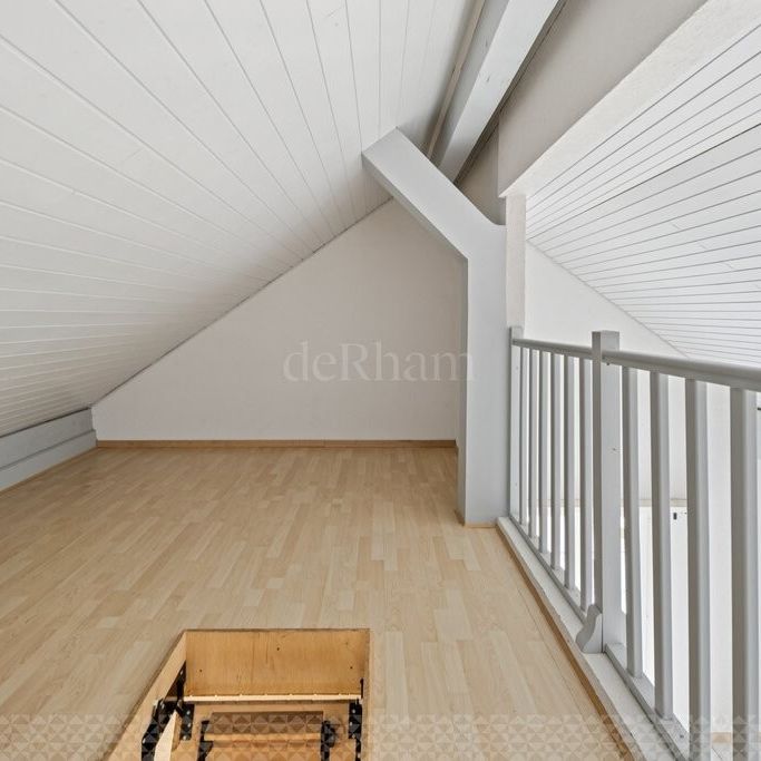 Charmant appartement mansardé avec cheminée - Photo 1