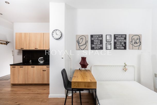 Przytulna kawalerka niedaleko ul. Lubicz - Photo 1