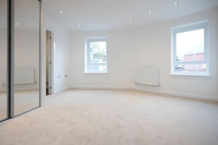 2 bedroom apartment to rent - Photo 3