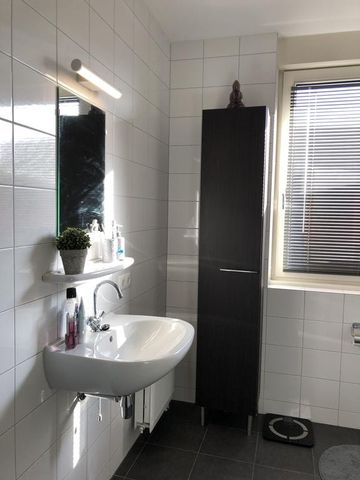 Huis te huur: Pastoor van Leeuwenstraat 24 5701 JV Helmond - Photo 4