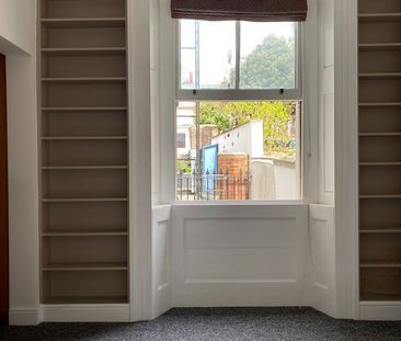 2 Bed Flat, Chesham Road, BN2 - Photo 5