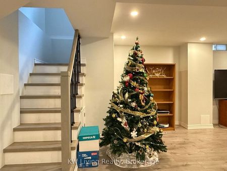 For Lease - 2094 Teeside Court, Mississauga, Ontario - Photo 2