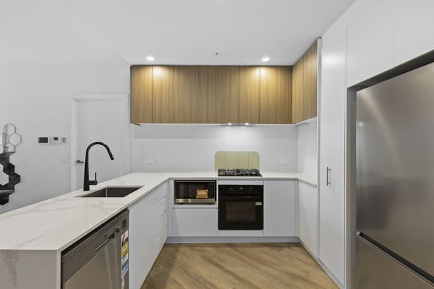 513/59 Meron Street, Southport QLD 4215 - Apartment For Rent - $850 | Domain - Photo 1