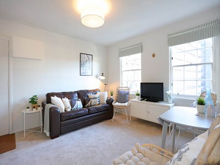 1 bed Flat to rent - Photo 4